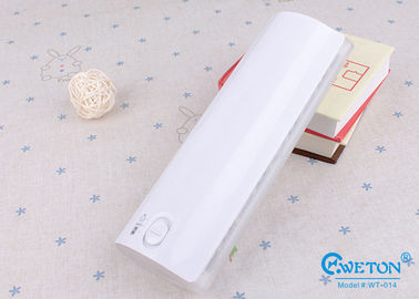 La Banca universale di potere del regalo del telefono cellulare 4400mAh della tasca con la torcia, pacchetto esterno della batteria
